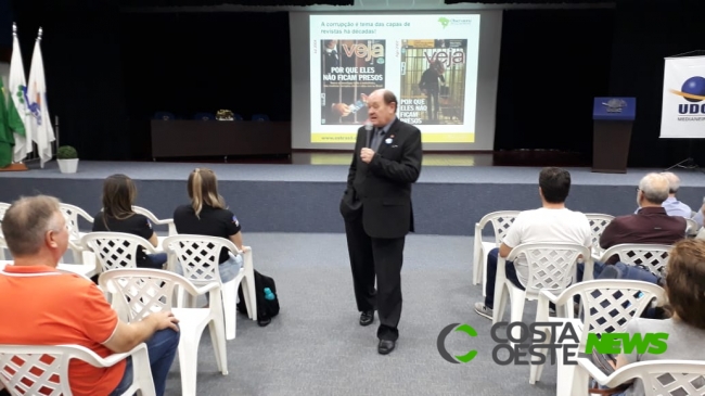 Presidente do Observatório Social do Brasil faz palestra em Medianeira