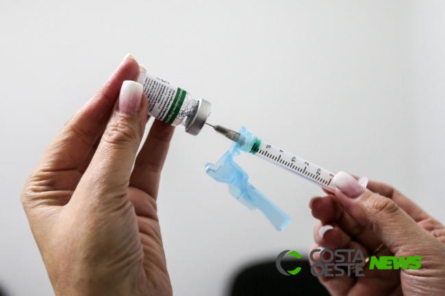 Saúde alerta sobre perigo da desinformação sobre vacinas