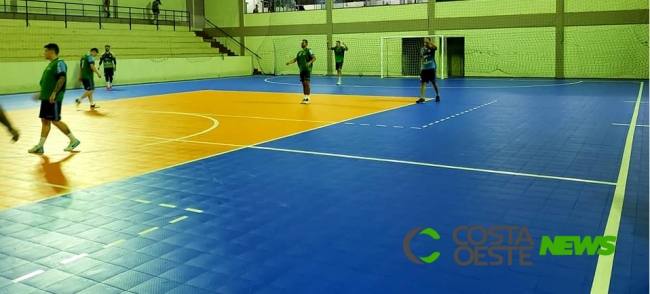 Antes de iniciar mata-mata, CFM Costa Oeste faz primeiro treino no Antônio Lacerda Braga com piso novo   