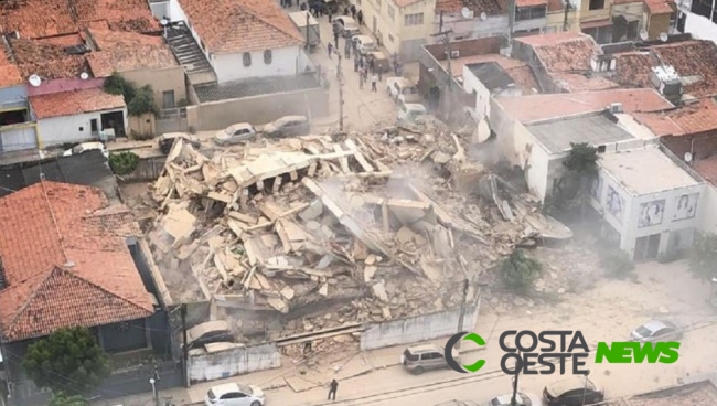 Prédio residencial desaba em bairro de classe média de Fortaleza