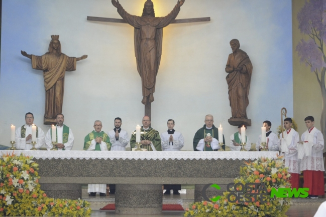 Bispo da Diocese de Foz do Iguaçu celebra 1ª Missa em Medianeira