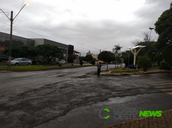 277 municípios do Paraná estão em alerta para temporal; cidades da região integram a lista. Confira