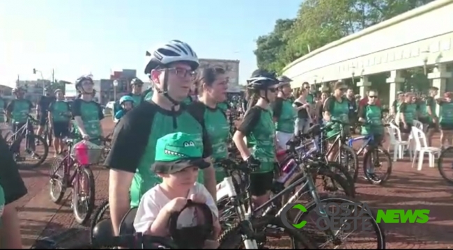 Famílias aproveitam Passeio Ciclístico em comemoração aos 50 anos do Hospital e Maternidade Nossa Senhora da Luz 