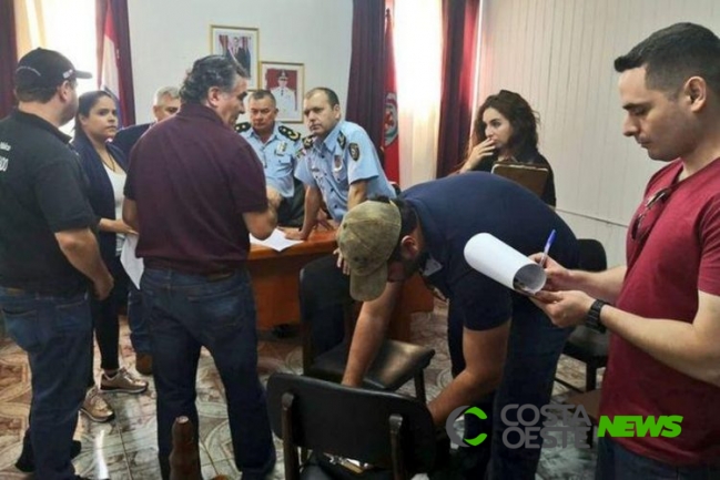 Mais de 20 policiais paraguaios são presos suspeitos de dar proteção a traficante brasileiro