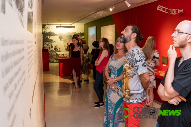 Exposição no Ecomuseu de Itaipu resgata passagem de Santos Dumont por Foz do Iguaçu