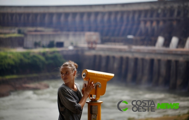 Itaipu recebe 9,2 mil visitantes durante o feriadão da Proclamação da República