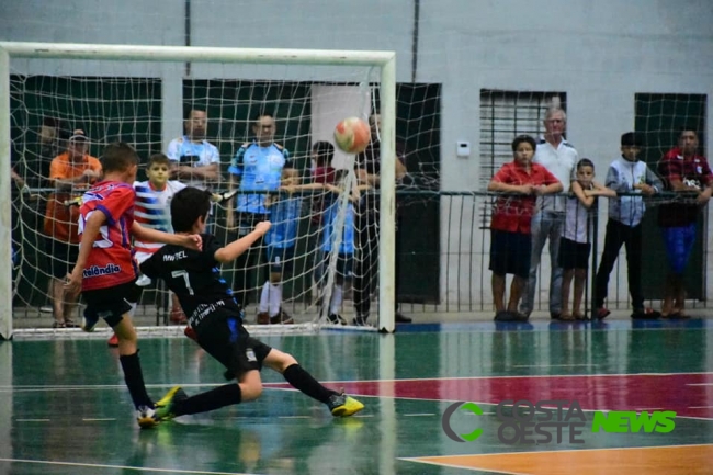 Finais da 3ª Copa Italianinha Tur de Futsal serão neste sábado (09)
