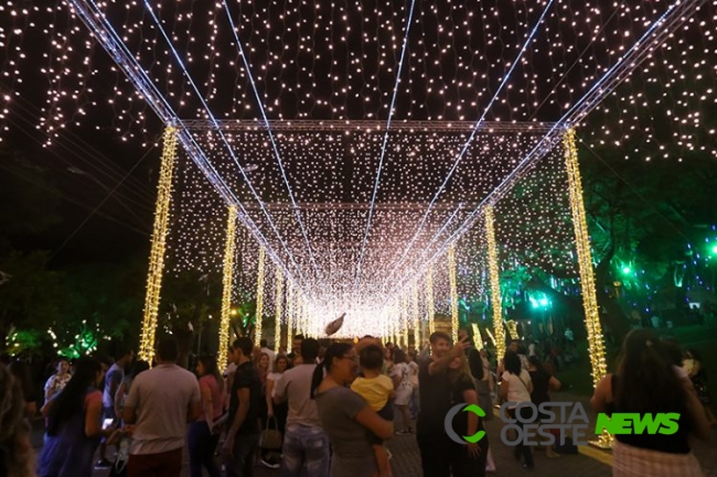 Prefeito decide cancelar licitação para decoração de natal em Foz do Iguaçu