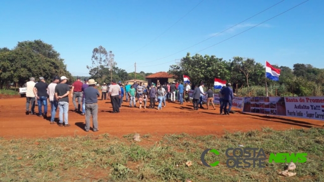 Clima no Paraguai continua tenso; caminhões foram liberados, mas acordo foi encerrado