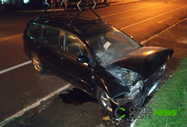 Motorista abandona veículo após colidir contra mureta em São Miguel do Iguaçu