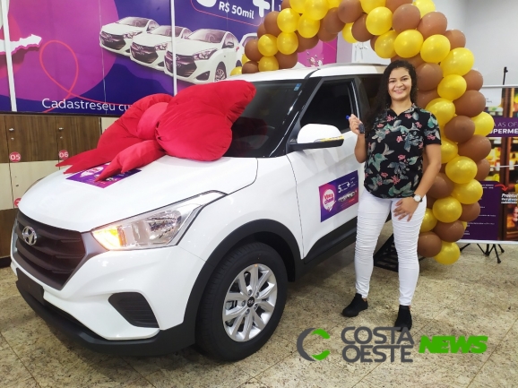 Lar realiza entrega  do Hyundai Creta para ganhadora de Medianeira