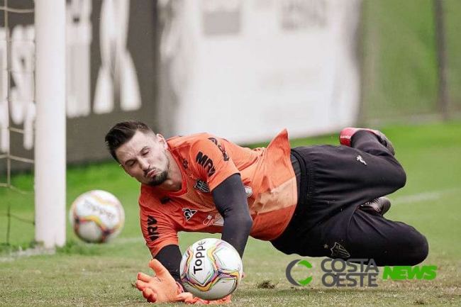  Serranopolitano pega pênalti e salva Atlético ??? MG na estreia do estadual