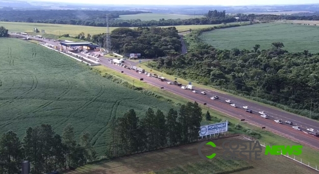  Fluxo de veículos é intenso no penúltimo dia de Show Rural