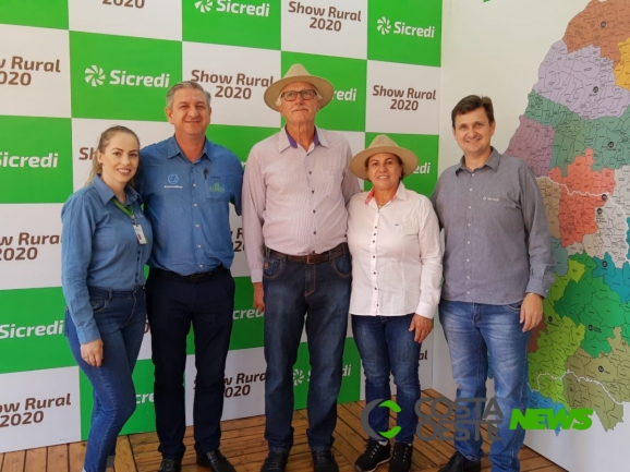 Sicredi agiliza liberação de crédito e cooperado assina contrato com a Planta Máquinas no Show Rural