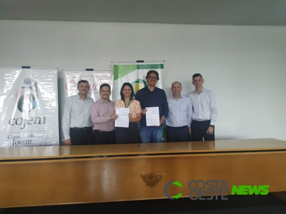 Sicredi renova convênio com a Associação Comercial de Santa Helena