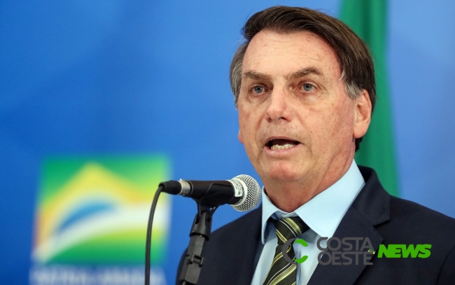 Bolsonaro anuncia R$ 40 bi pra pequenas e médias empresas pagarem salários e não demitirem