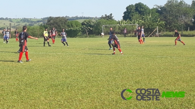 Estrela do Oeste e Bairro Renascer lideram o Campeonato de Municipal de Missal 
