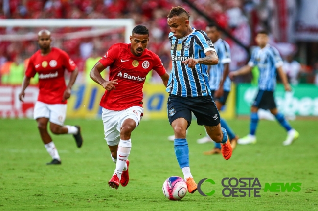 GRE-NAL pela Libertadores terá transmissão da Rede Costa Oeste; Confira como vem as equipes 
