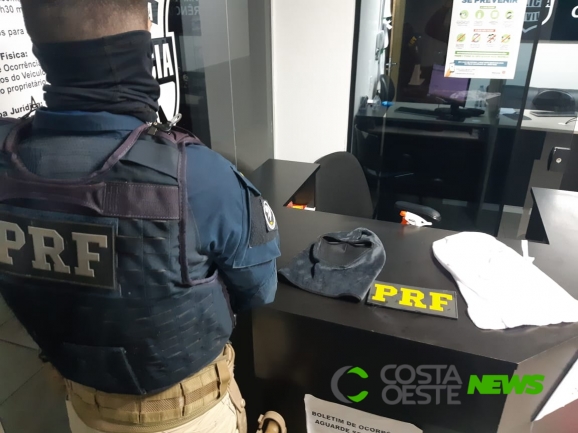 Quatro suspeitos de assalto são presos pela PRF na BR-277