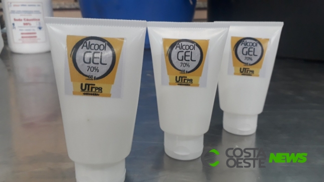 UTFPR distribui álcool em gel de fabricação própria em Medianeira 
