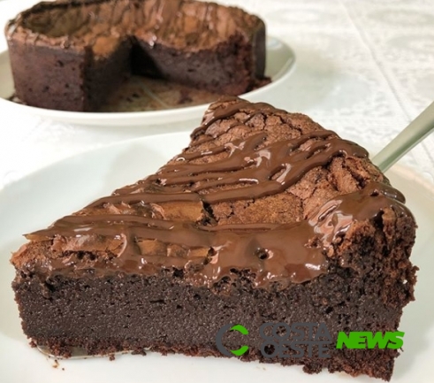 Torta de chocolate low carb fácil - 3 ingredientes