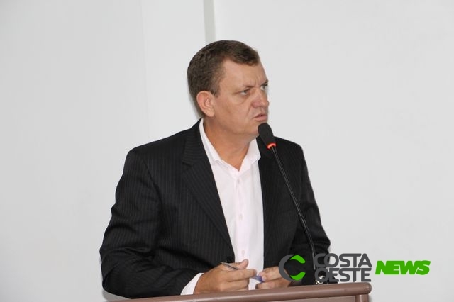Asfaltamento e criação de fundo para a industrialização são indicações do Vereador Titi