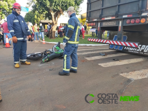 Homem morre em acidente envolvendo motocicleta e carreta em distrito de Santa Helena