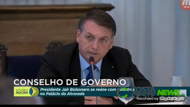 Em reunião com ministros, Bolsonaro elogia gestão de Itaipu