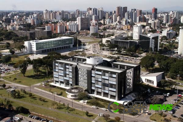Governo do Paraná propõe congelamento dos salários dos servidores até 2021
