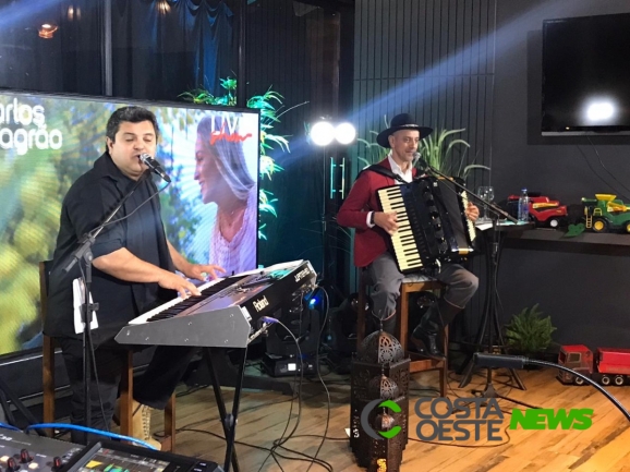 Live de Carlos Magrão na Rede Costa Oeste agrada em cheio e sorteio de brindes será nesta terça 