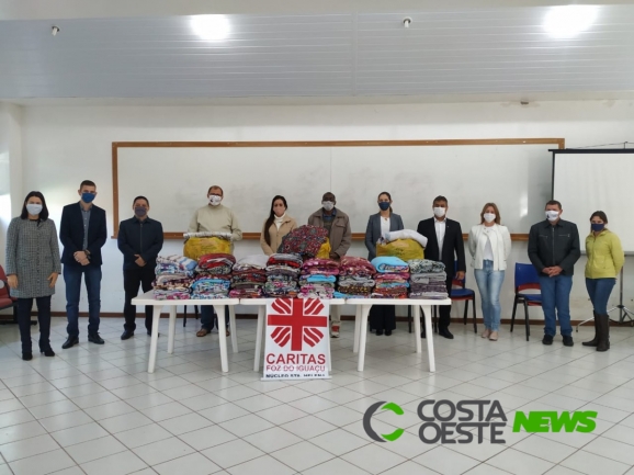 Sicredi e Uniprime realizam ação social em comemoração ao ???Dia C??? em Santa Helena