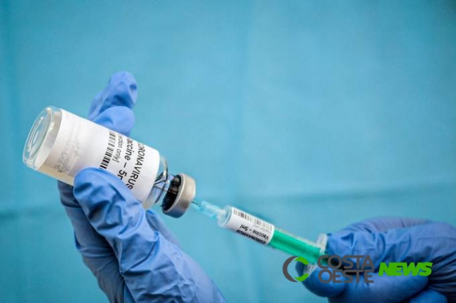 Rússia inicia produção da vacina contra covid-19