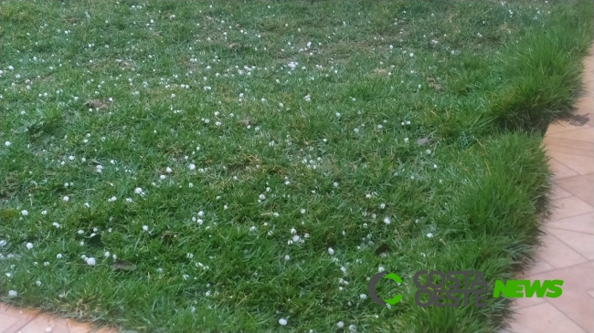 Chuva de granizo é registrada em Medianeira na tarde deste sábado, 15; vídeo