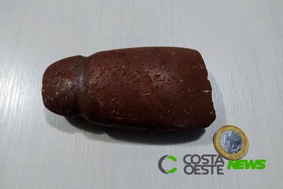 Moradora da região faz descoberta arqueológica no quintal de casa