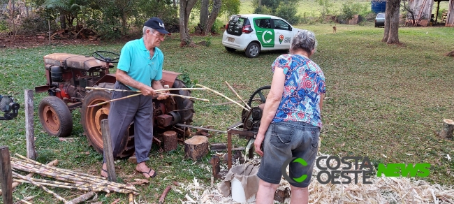 Família resiste ao tempo e mantém viva a tradição da produção de melado 