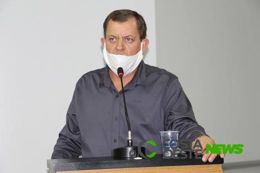???Querem um espaço político, pedem exoneração???, diz Titi à servidores do primeiro escalão em Santa Helena