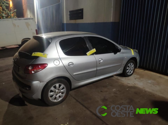 Motorista pula de carro em movimento para fugir da ROTAM de Medianeira 