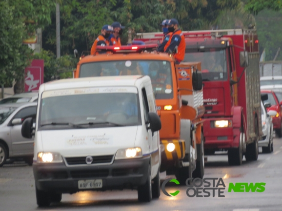 Cortejo presta as últimas homenagens ao ex agente de Defesa Civil  Dormar Souza em Santa Helena (vídeo)