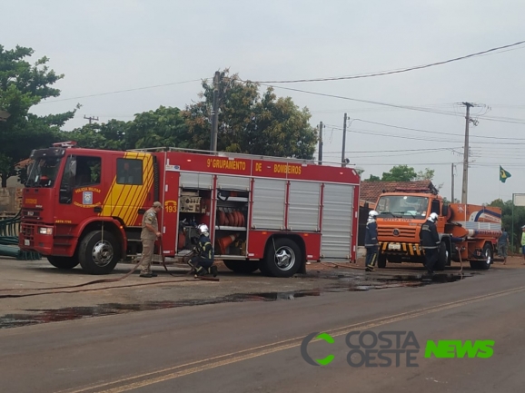 Princípio de incêndio é controlado pelo Corpo de Bombeiros e Defesa Civil em Santa Helena (vídeo)