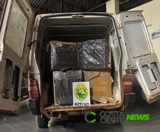 Fiorino carregada com contrabando é apreendida em Guaíra