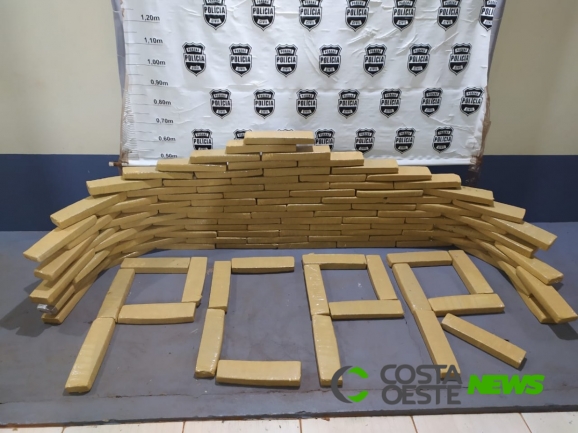 Polícia Civil de Santa Helena apreende veículos e 135 kg de maconha; quatro foram conduzidos a delegacia