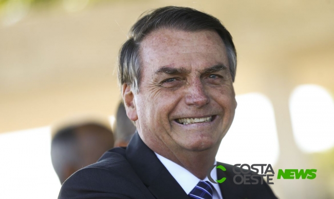 Homem oferece R$ 100 milhões a Bolsonaro em troca de selfie