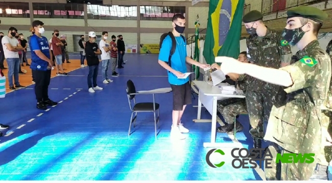 Jovens são convocados pelo Tiro de Guerra de Medianeira para seleção de contingente 