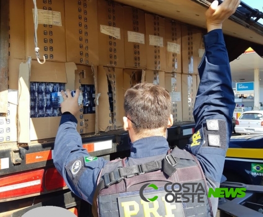 Acusado salta de caminhão e PRF apreende cerca de R$ 3,75 milhões em cigarros na BR-272