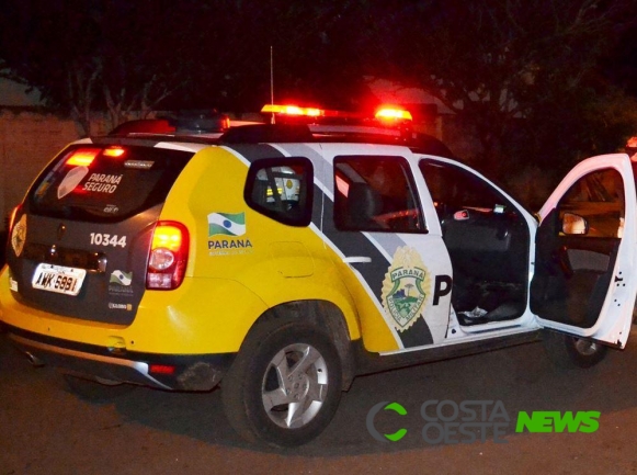 Gestante ameaça esposo com faca e Polícia Militar é acionada em Santa Helena