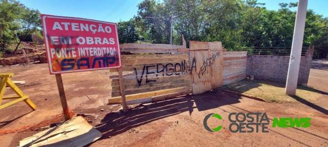 Moradores de São Miguel cobram retomada na obra de construção de ponte que está parada