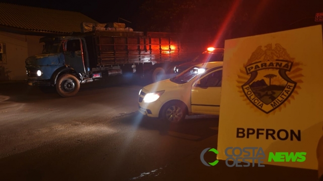 BPFRON apreende automóvel e caminhão carregados com contrabando em Santa Helena