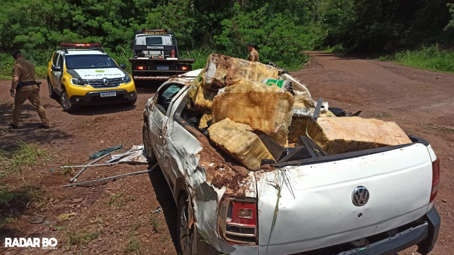 Polícia Militar apreende saveiro rebaixada e com som excessivamente alto -  Veja Coronel