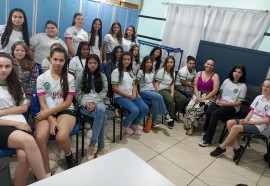 Palestras sobre gravidez na adolescência em Missal