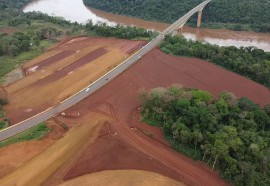 Ponte da Integração em Foz do Iguaçu tem 95,5% das obras concluídas - Foto: DER/PARANÁ